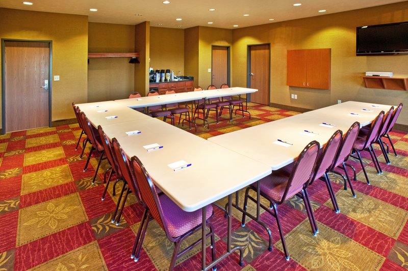 Holiday Inn Express - Sioux Center, IA