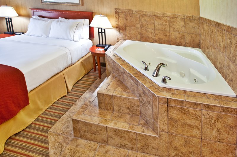 Holiday Inn Express - Sioux Center, IA