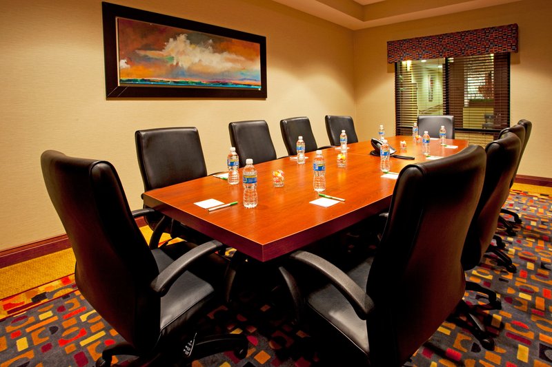 Holiday Inn Hotel & Suites STOCKBRIDGE/ATLANTA I-75 - Stockbridge, GA