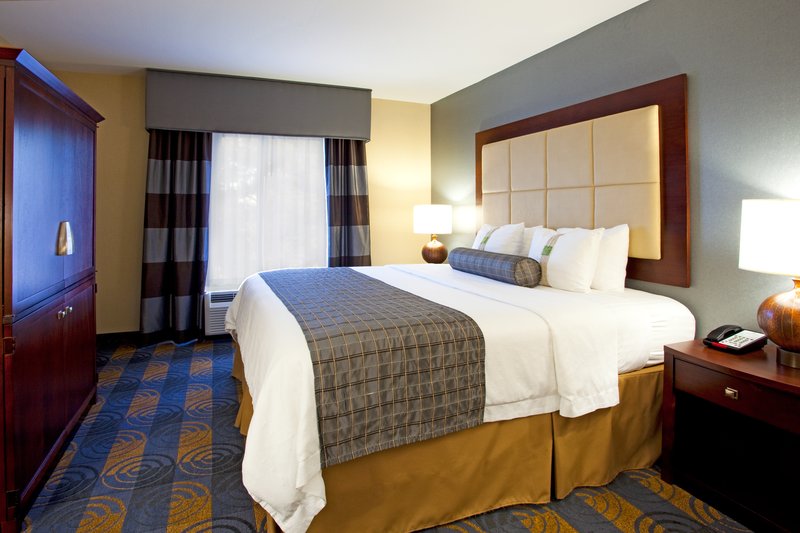 Holiday Inn Hotel & Suites STOCKBRIDGE/ATLANTA I-75 - Stockbridge, GA