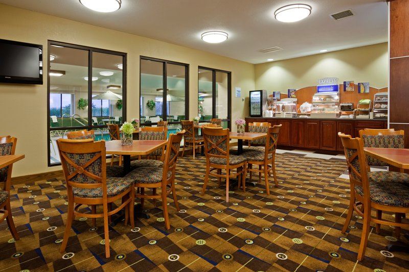 Holiday Inn Express-Kohler - Sheboygan, WI