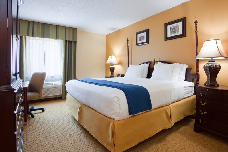 Holiday Inn Express-Kohler - Sheboygan, WI