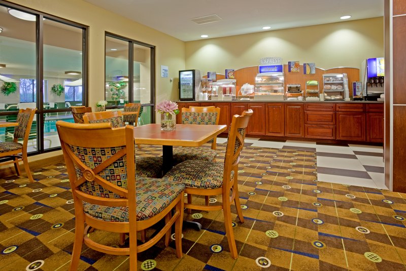 Holiday Inn Express-Kohler - Sheboygan, WI