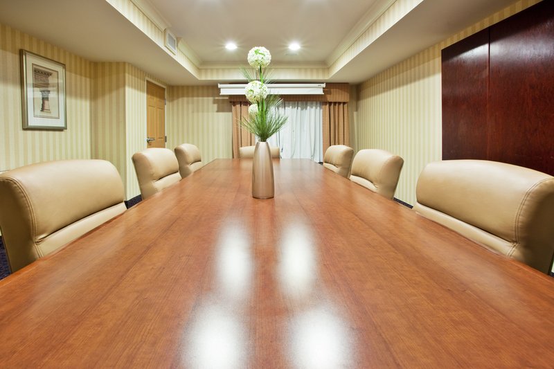 Staybridge Suites SAVANNAH AIRPORT - Fort Stewart, GA