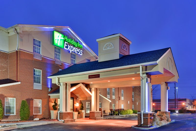 Holiday Inn Express & Suites ROSEVILLE - Harper Woods, MI
