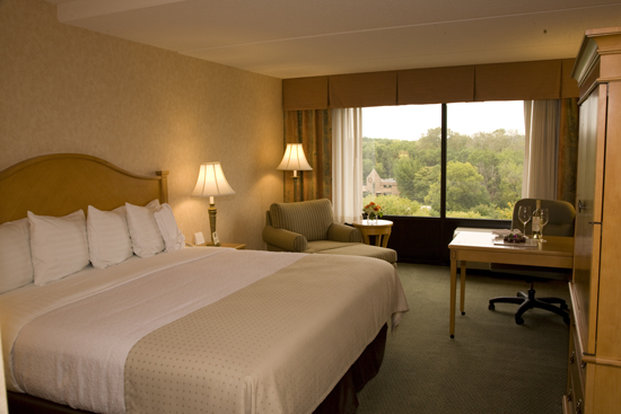 Holiday Inn - Naperville, IL