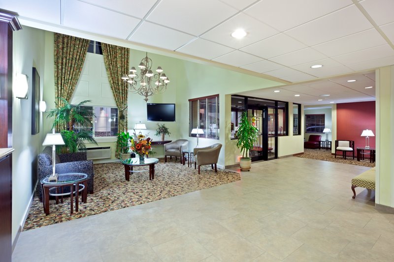 Holiday Inn Express & Suites PORTLAND AIRPORT - Portland, OR