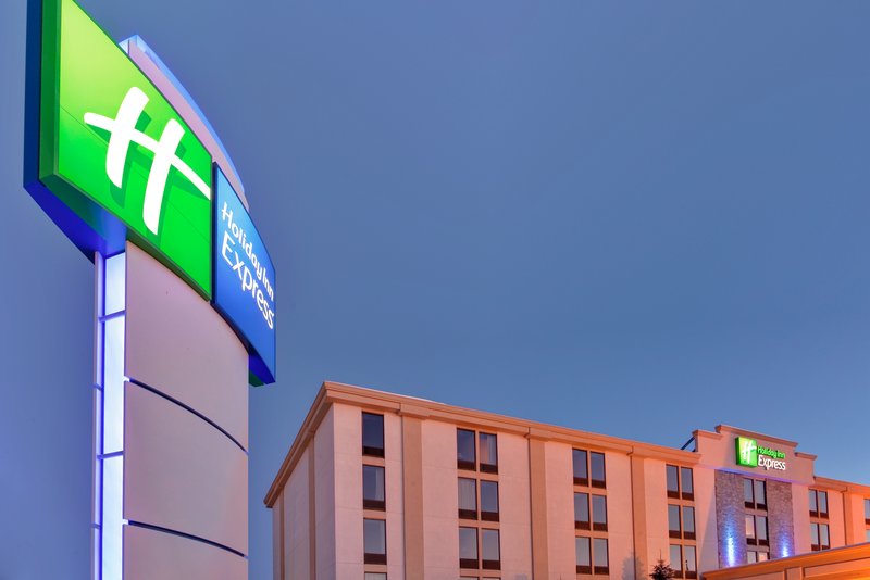 Holiday Inn Express Flint - Campus Area - Flint, MI