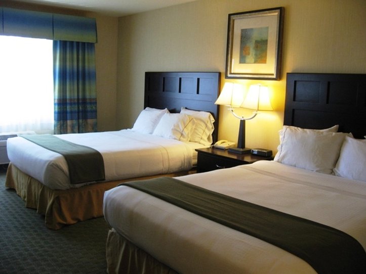 Holiday Inn Express FORT BRAGG - Willits, CA