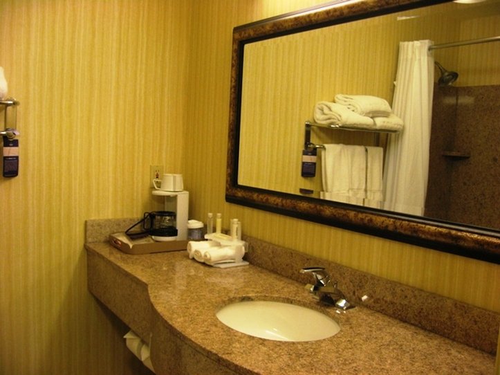 Holiday Inn Express FORT BRAGG - Willits, CA