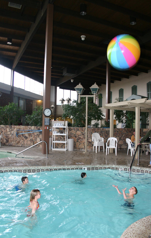 Ramada-Topeka West - Topeka, KS