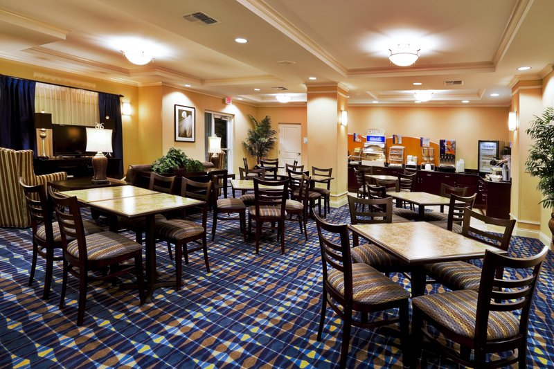 Holiday Inn Express & Suites FORT PIERCE WEST - Fort Pierce, FL