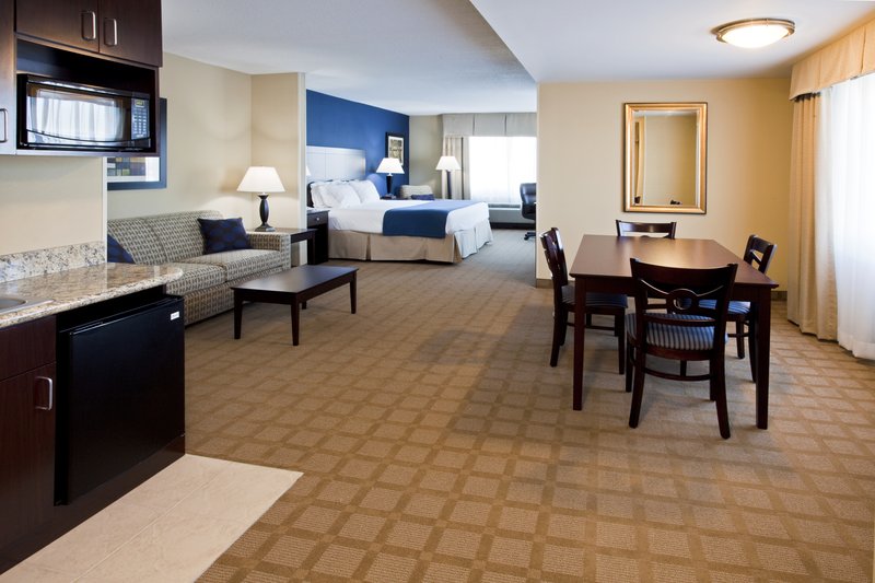 Holiday Inn Express & Suites FORT PIERCE WEST - Fort Pierce, FL