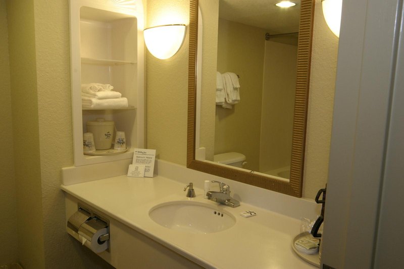 Holiday Inn Express & Suites PALM COAST - FLAGLER BCH AREA - Daytona Beach, FL