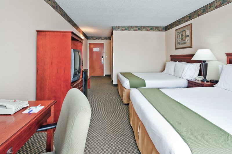 Holiday Inn Express & Suites FOREST - Pulaski, MS