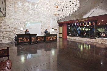 Holiday Inn Express Frisco - Lobby