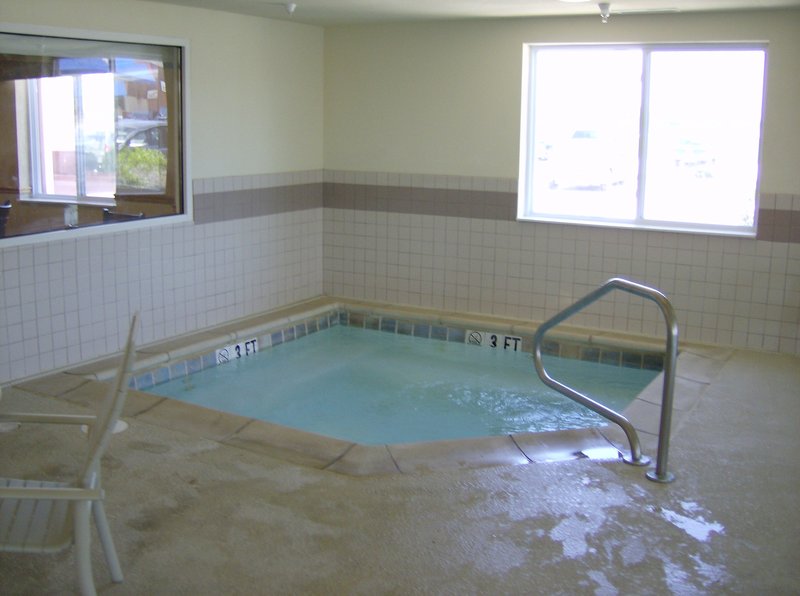 HOLIDAY INN EXPRESS - Fulton, MO