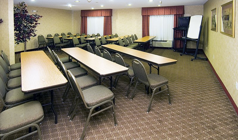 HOLIDAY INN EXPRESS - Fulton, MO