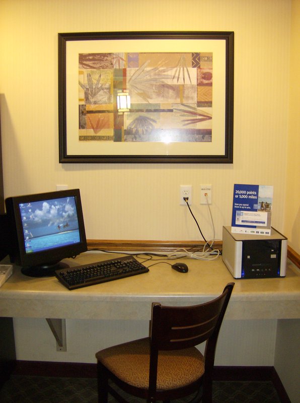 HOLIDAY INN EXPRESS - Fulton, MO