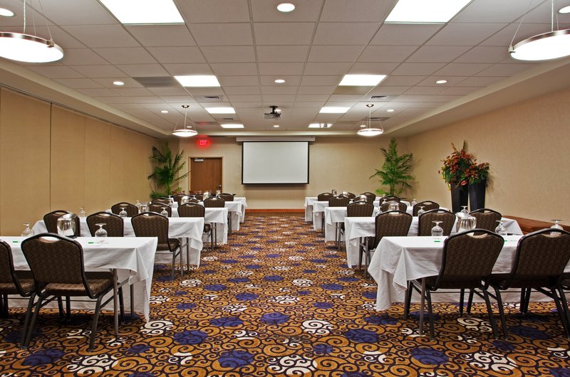Holiday Inn Ft. Wayne-Ipfw & Coliseum - Fort Wayne, IN