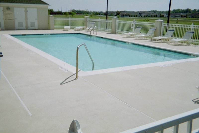 Holiday Inn Express MARTINSBURG-NORTH - Falling Waters, WV