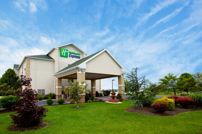 Holiday Inn Express MARTINSBURG-NORTH - Falling Waters, WV