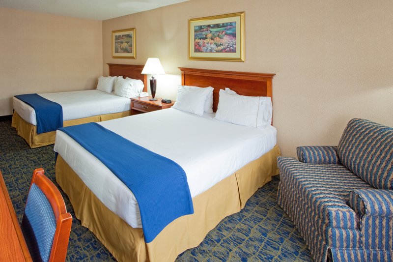Holiday Inn Express MARTINSBURG-NORTH - Falling Waters, WV