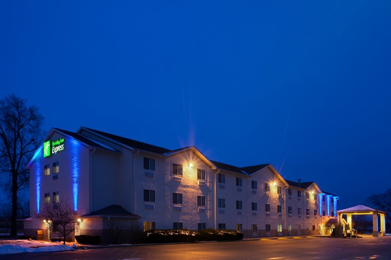 Baymont Inn & Suites Galesburg - Galesburg, IL