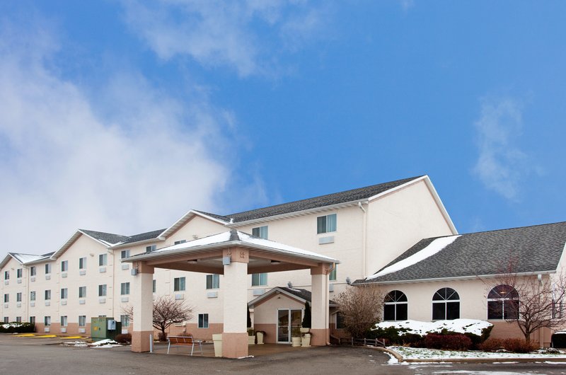 Baymont Inn & Suites Galesburg - Galesburg, IL