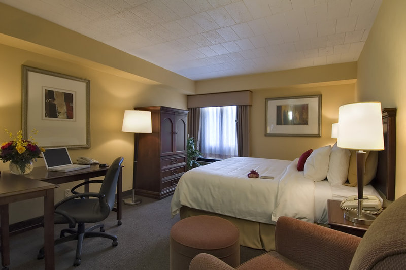 Crowne Plaza Paramus - Paramus, NJ