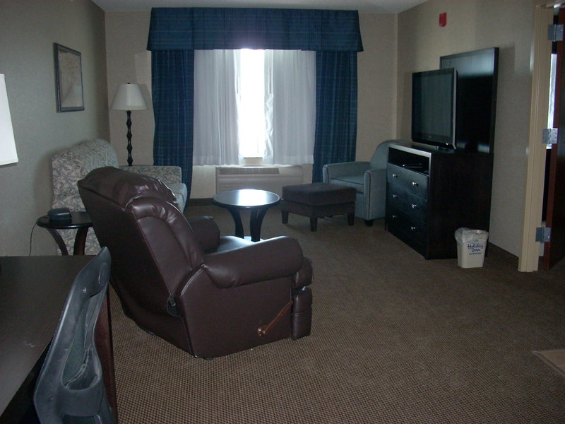 Holiday Inn Express & Suites GRAND FORKS - Grand Forks, ND