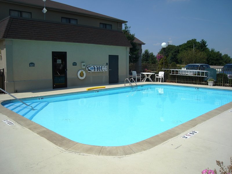 Country Inn & Suites-Owensboro - Curdsville, KY