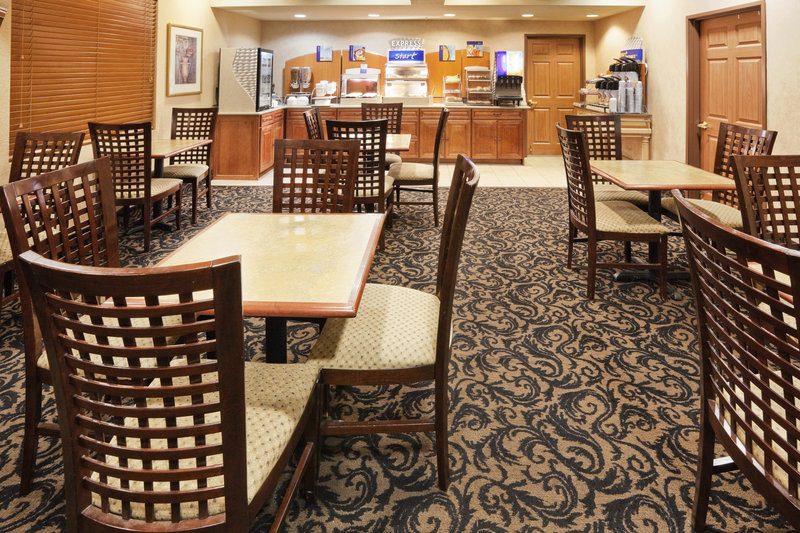Holiday Inn Express OWASSO - Owasso, OK