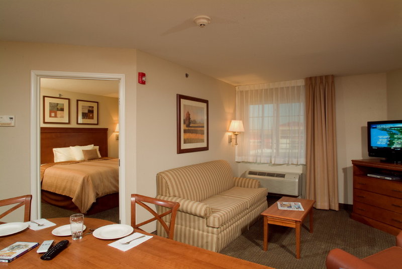Candlewood Suites OWASSO - Owasso, OK