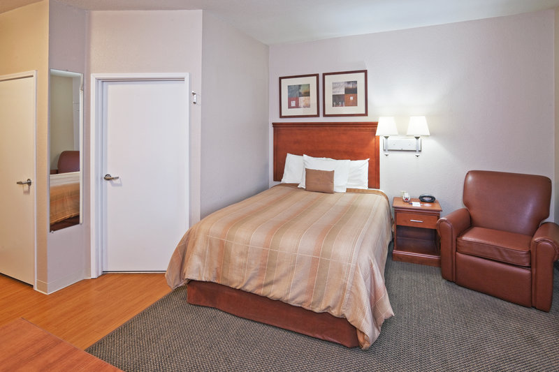Candlewood Suites OWASSO - Owasso, OK