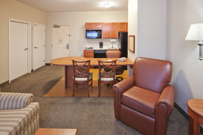 Candlewood Suites OWASSO - Owasso, OK