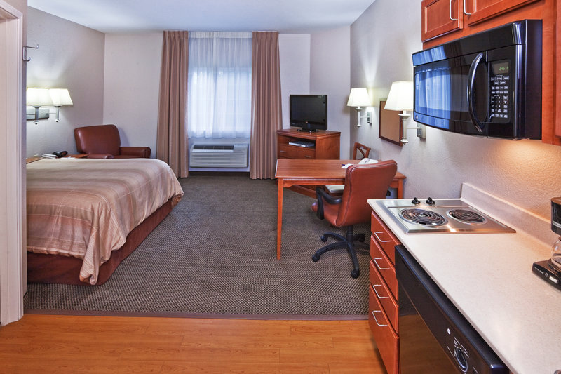 Candlewood Suites OWASSO - Owasso, OK