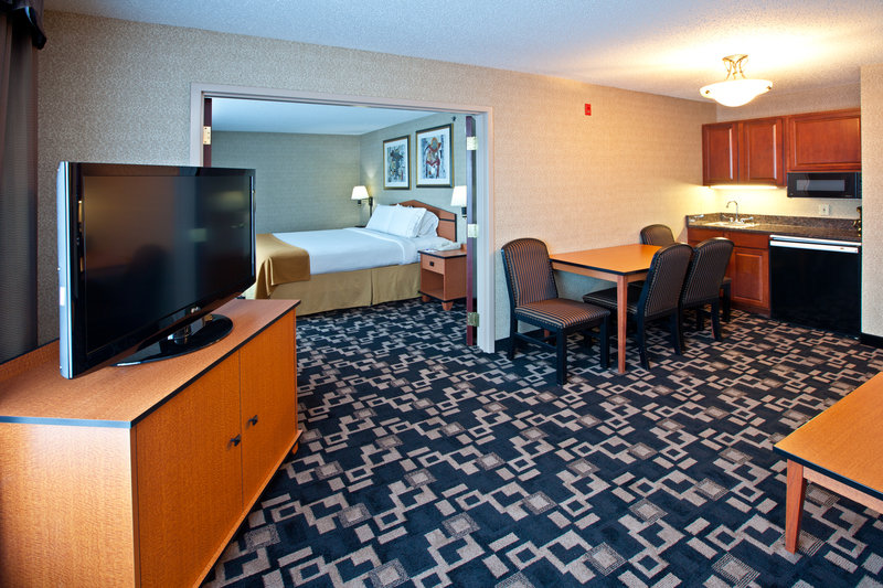 Holiday Inn Express & Suites GREENWOOD - Trafalgar, IN