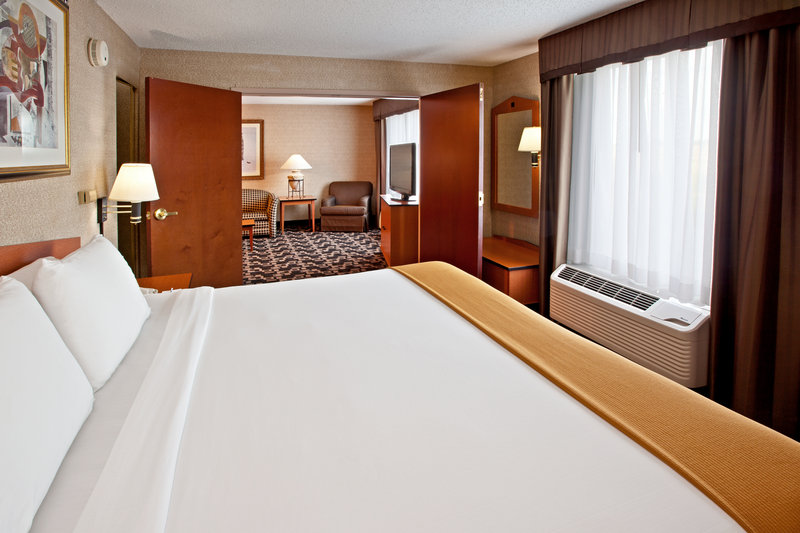 Holiday Inn Express & Suites GREENWOOD - Trafalgar, IN