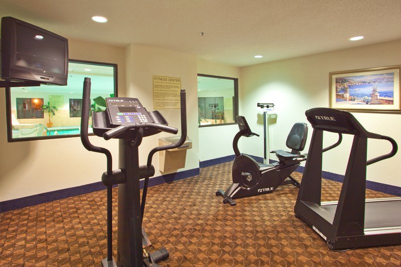 Holiday Inn Express - Chesapeake, VA