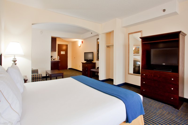 Holiday Inn Express - Chesapeake, VA