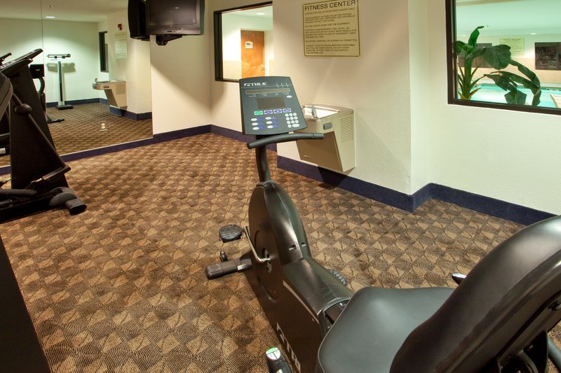 Holiday Inn Express - Chesapeake, VA