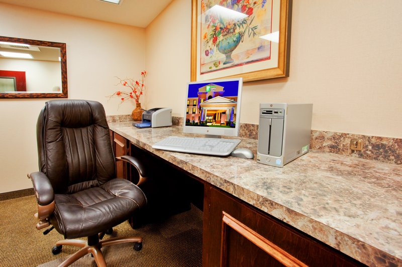 Holiday Inn Express - Chesapeake, VA