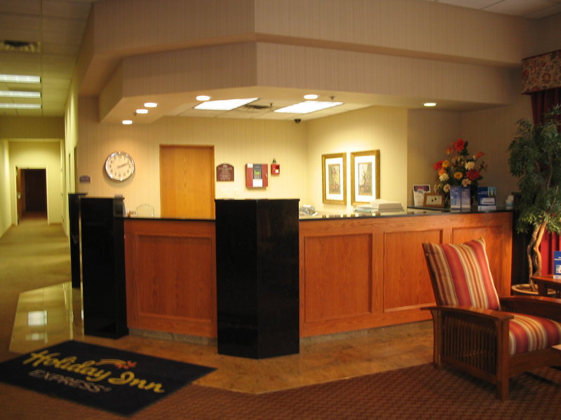 HOLIDAY INN EXPRESS-SOUTHWEST - Omaha, NE