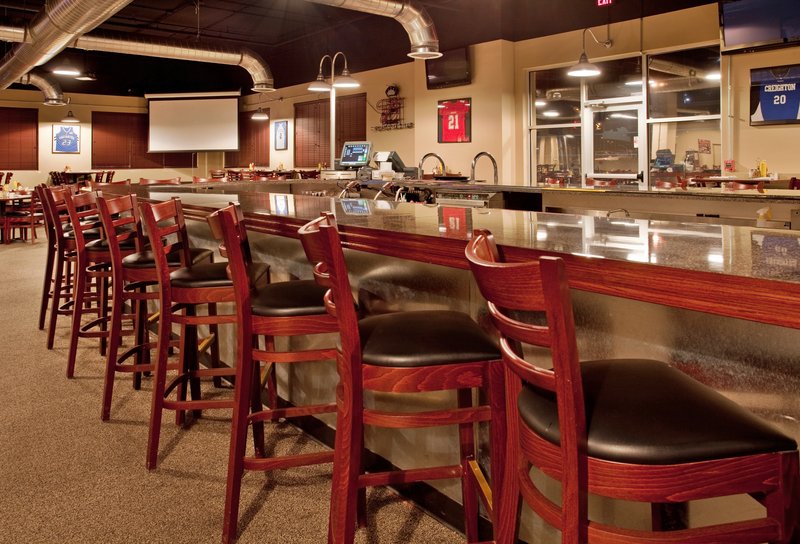 Holiday Inn OMAHA DOWNTOWN-AIRPORT - Omaha, NE