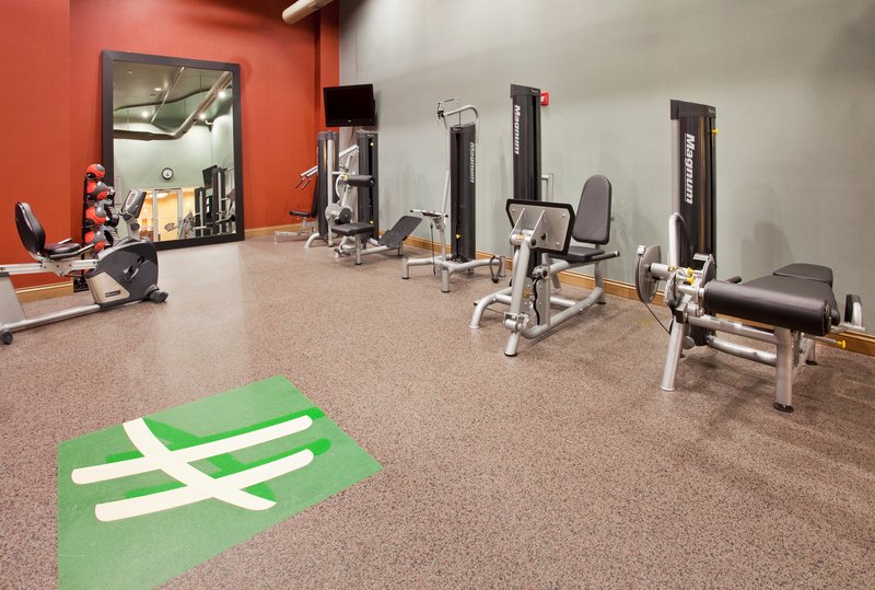 Holiday Inn OMAHA DOWNTOWN-AIRPORT - Omaha, NE