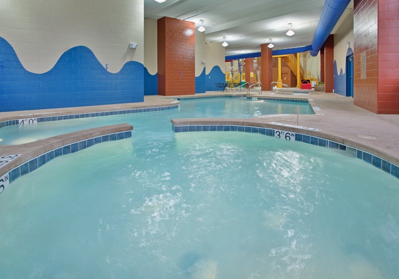 Holiday Inn OMAHA DOWNTOWN-AIRPORT - Omaha, NE