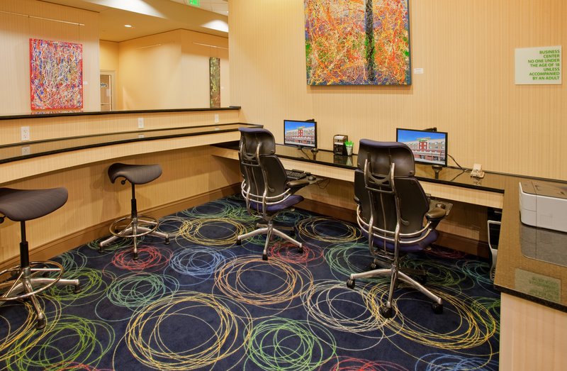 Holiday Inn OMAHA DOWNTOWN-AIRPORT - Omaha, NE