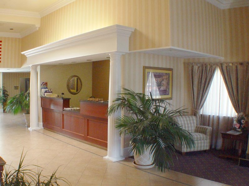 Holiday Inn Express Oakdale - Oakdale, CA