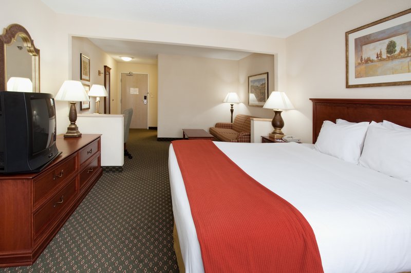 Holiday Inn Express - Greeley, CO